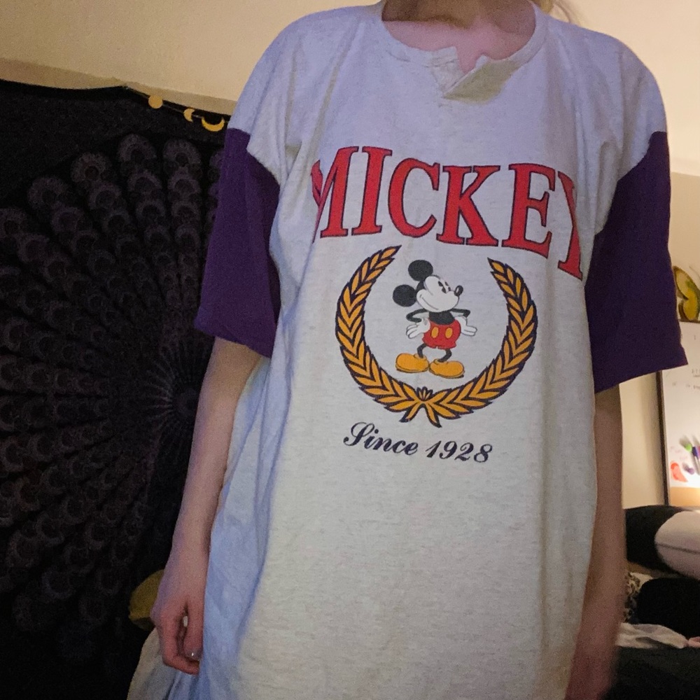 Vintage 90’s Mickey Mouse Baseball Tshirt